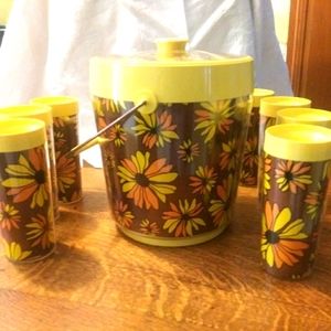 Retro Ice Bucket w/ Tumblers